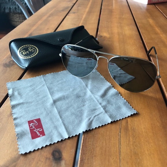 Ray-Ban Other - Large Aviator sunglasses